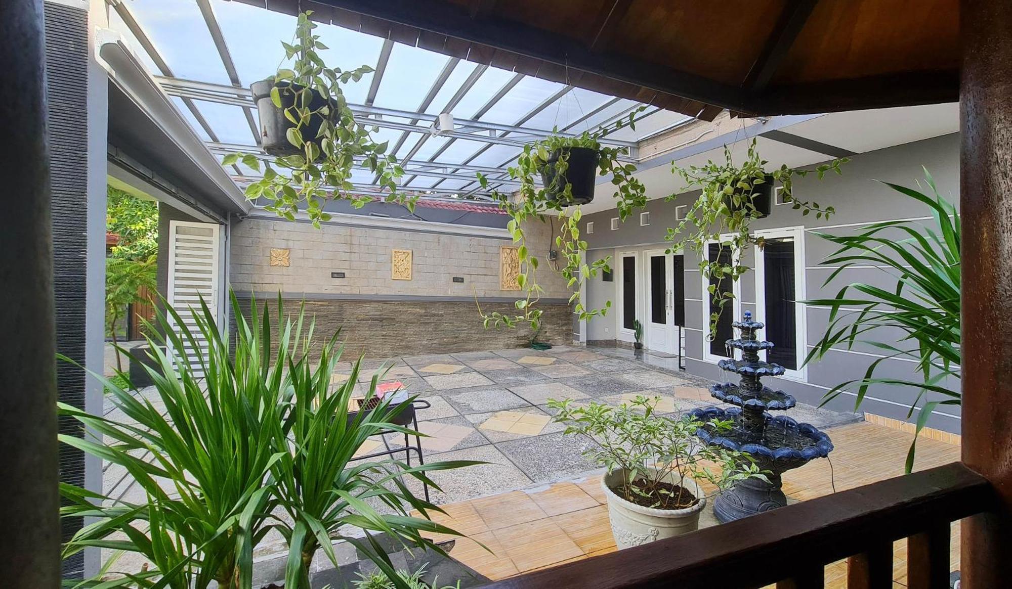 Villa Palm Springs By Reqhome Ciater Hilir エクステリア 写真